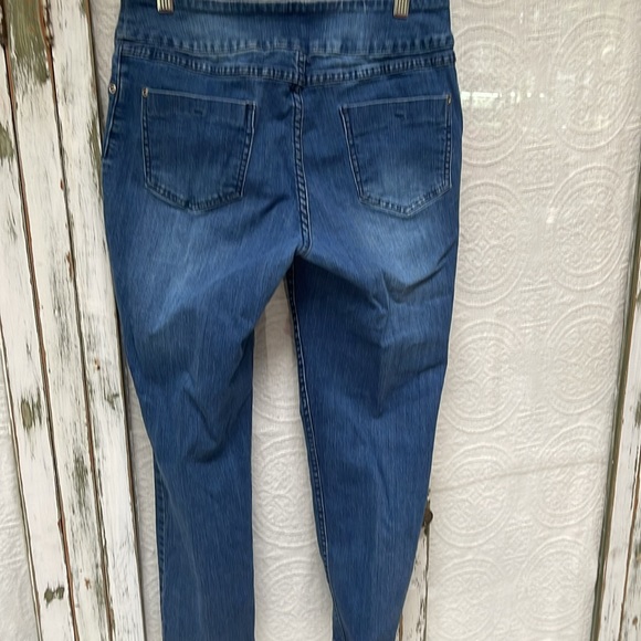 Stretch Up jeans made in Canada - Picture 2 of 4